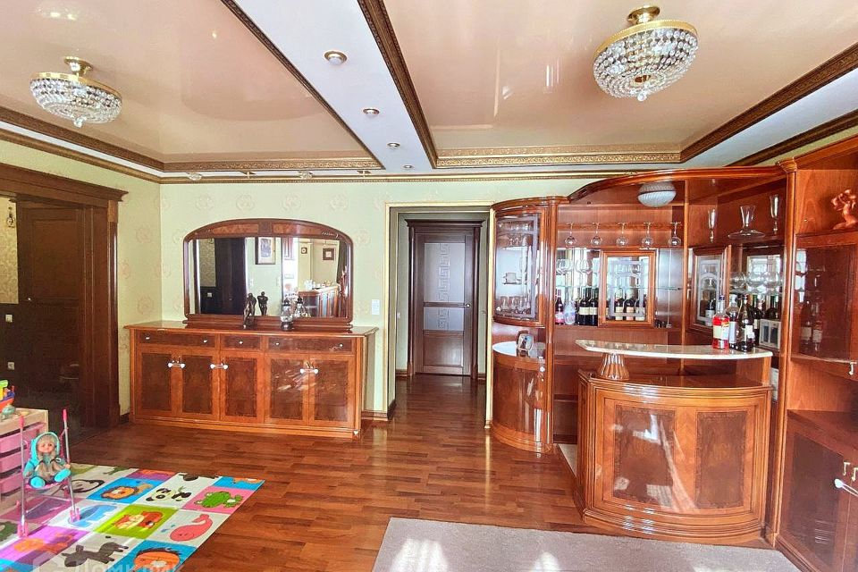 Продаётся 3-комнатная квартира, 92 м²