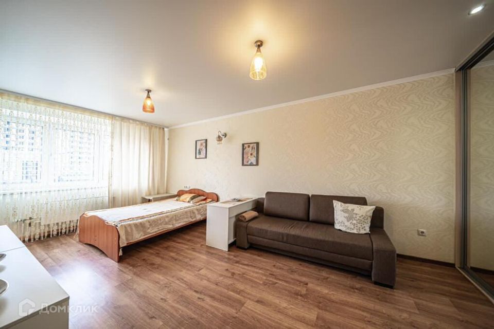 Сдаётся 1-комнатная квартира, 42 м²