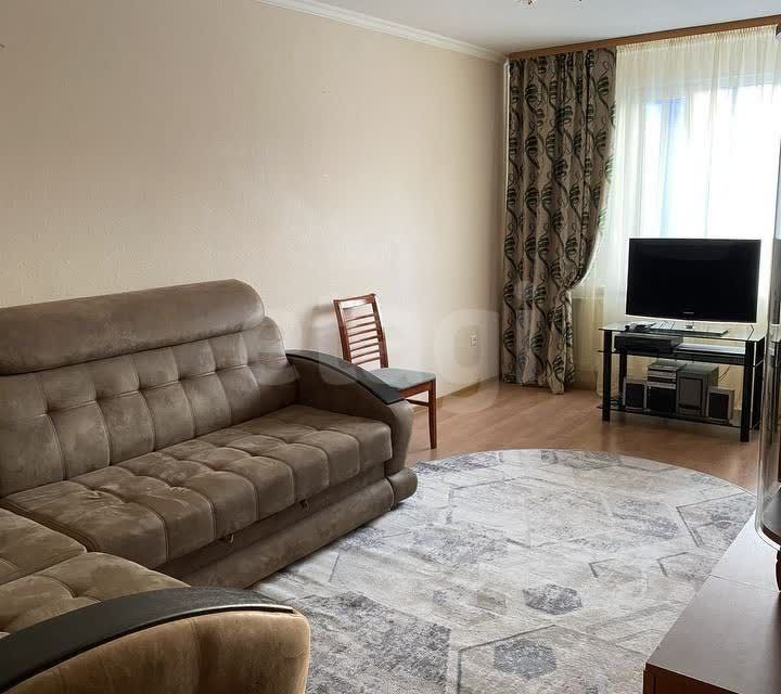 Сдаётся 2-комнатная квартира, 54.6 м²