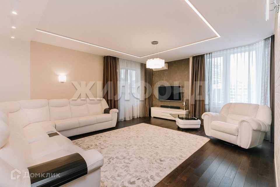 Продаётся 3-комнатная квартира, 108.6 м²