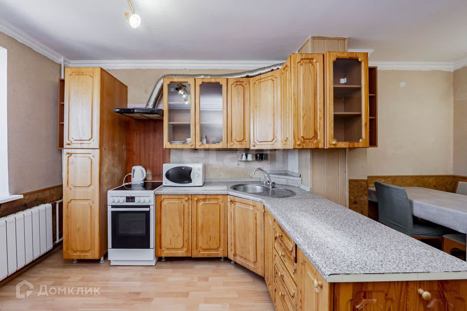 Продаётся 4-комнатная квартира, 109 м²