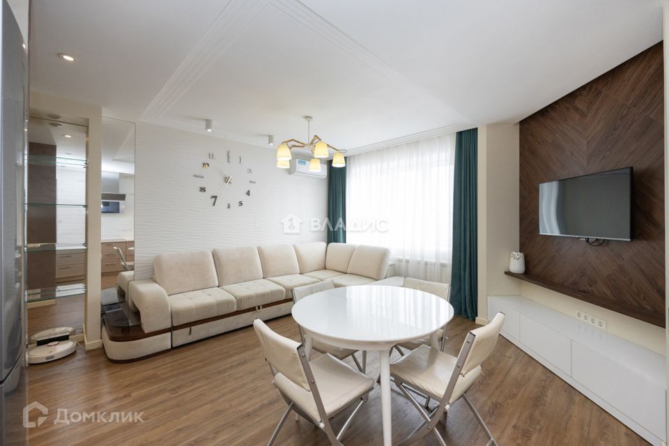 Продаётся 3-комнатная квартира, 100.8 м²