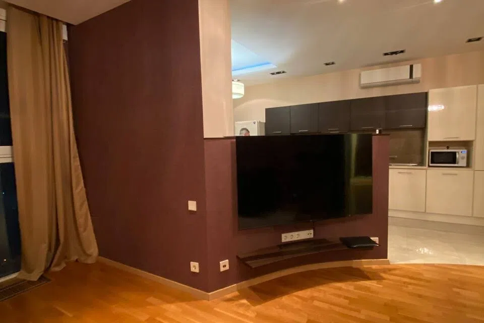 Сдаётся 2-комнатная квартира, 80 м²