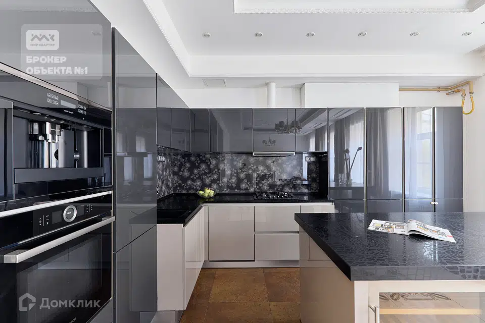 Продаётся 5-комнатная квартира, 155 м²