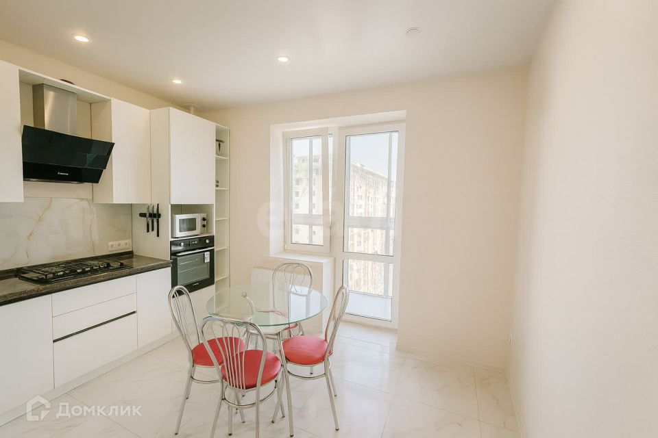 Продаётся 2-комнатная квартира, 61.5 м²