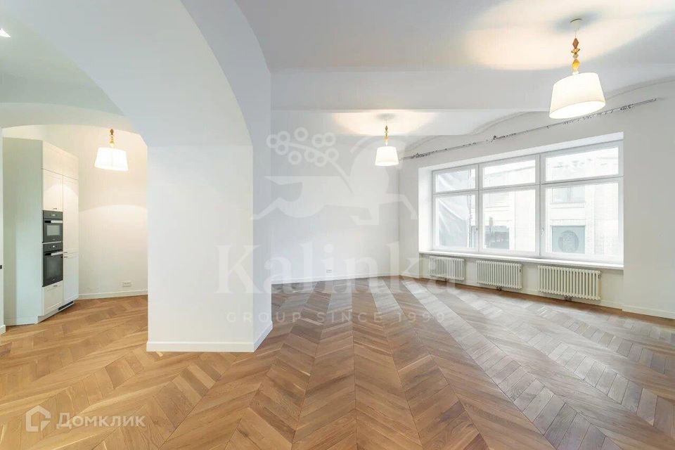 Продаётся 2-комнатная квартира, 103.1 м²