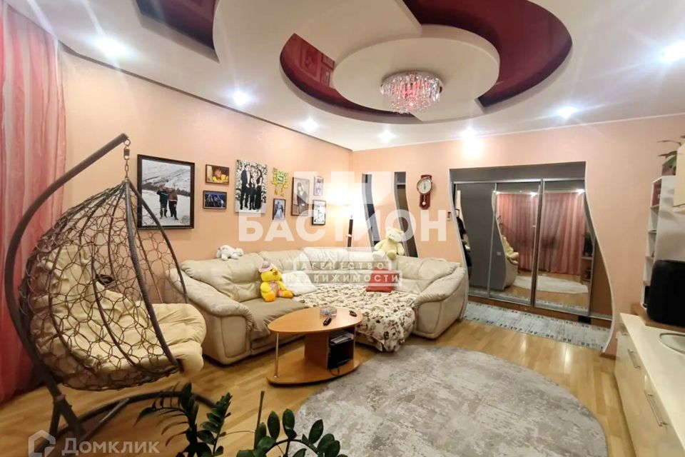 Продаётся 3-комнатная квартира, 93.7 м²