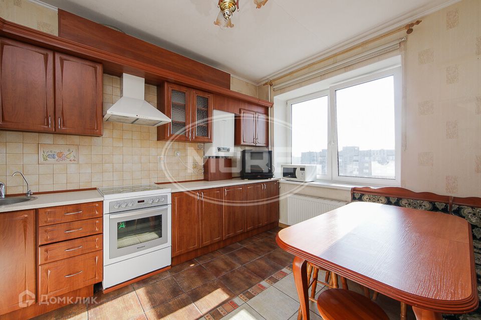 Продаётся 2-комнатная квартира, 56 м²