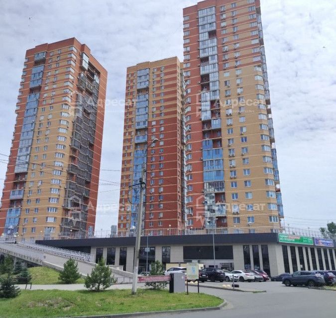 Продаётся 1-комнатная квартира, 53 м²