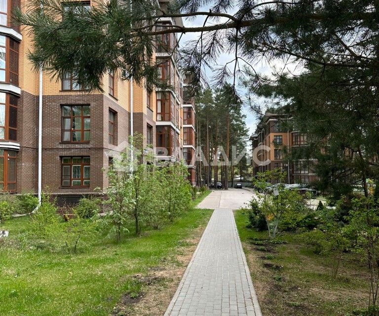 Продаётся 1-комнатная квартира, 60.54 м²