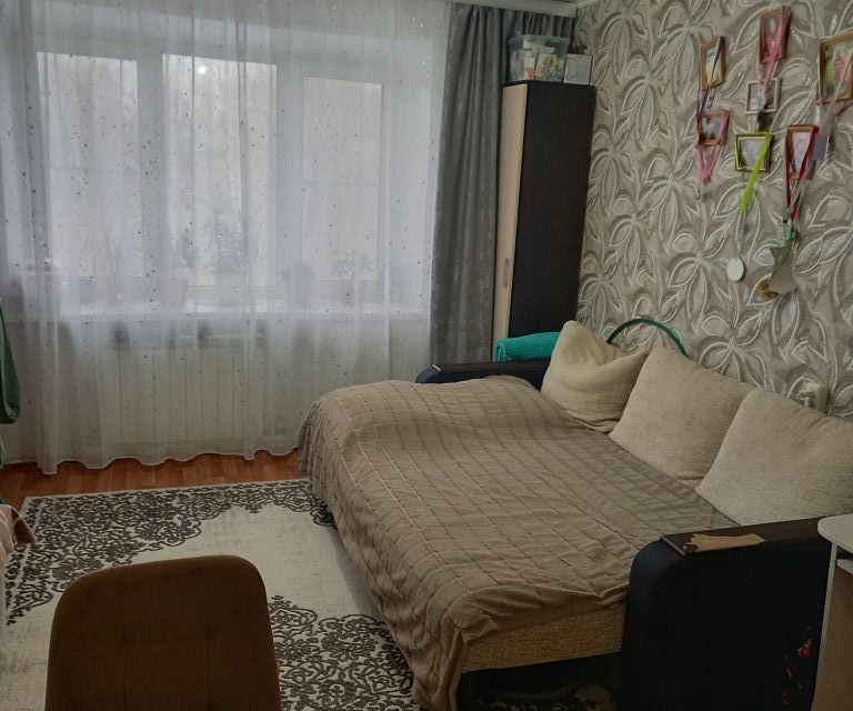 Продаётся комната в 5-комн. квартире, 19.8 м²