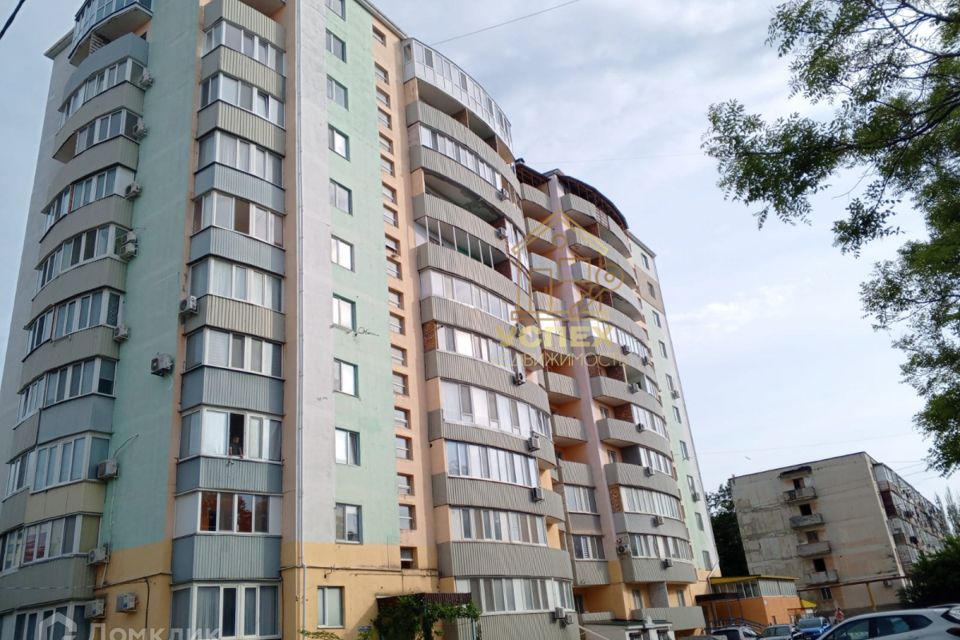 Продаётся 1-комнатная квартира, 52 м²