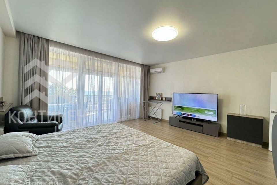 Продаётся 1-комнатная квартира, 74.5 м²