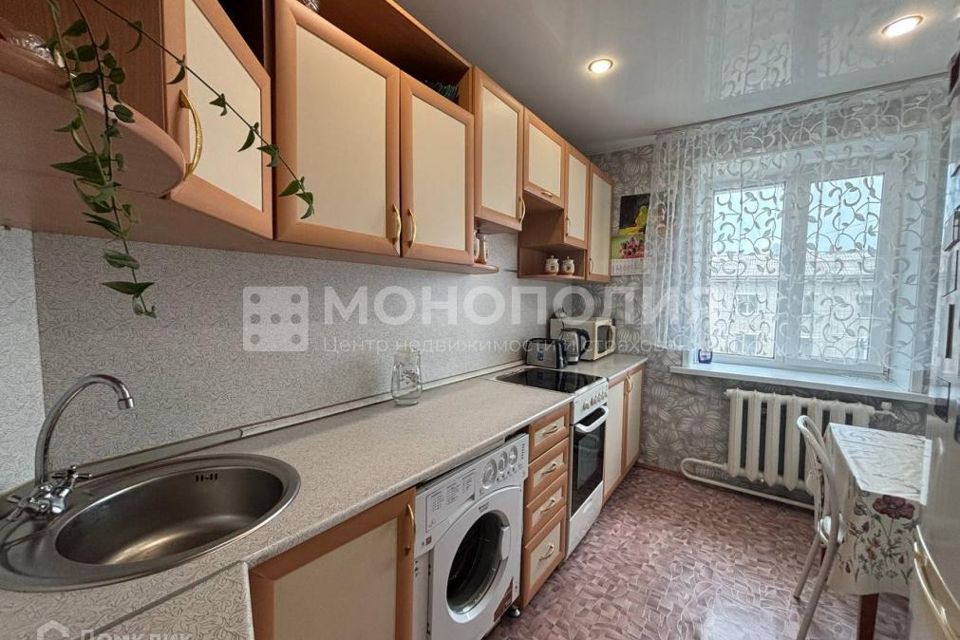 Продаётся 3-комнатная квартира, 58.3 м²