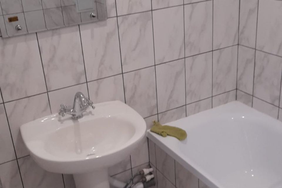 Продаётся 1-комнатная квартира, 42 м²