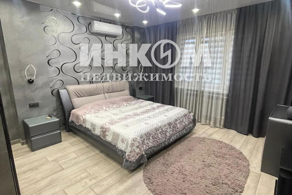 Продаётся 4-комнатная квартира, 118.8 м²