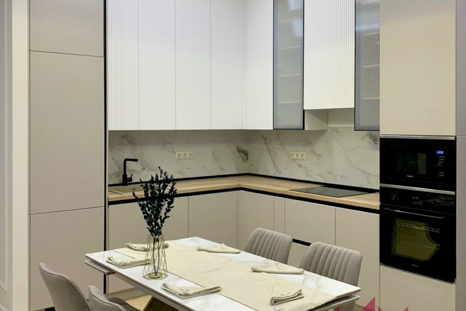 Сдаётся 2-комнатная квартира, 70 м²