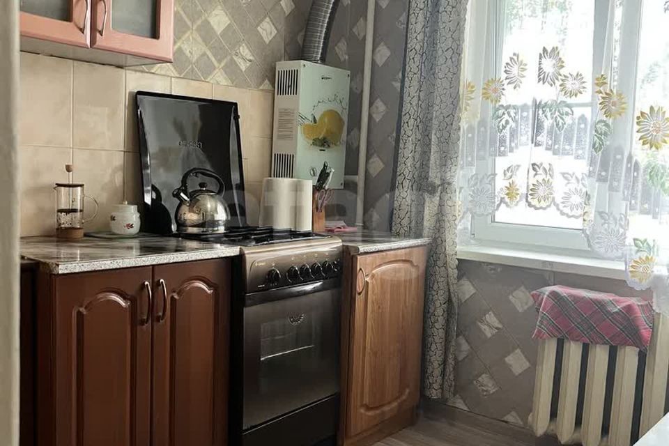 Продаётся 3-комнатная квартира, 59.3 м²