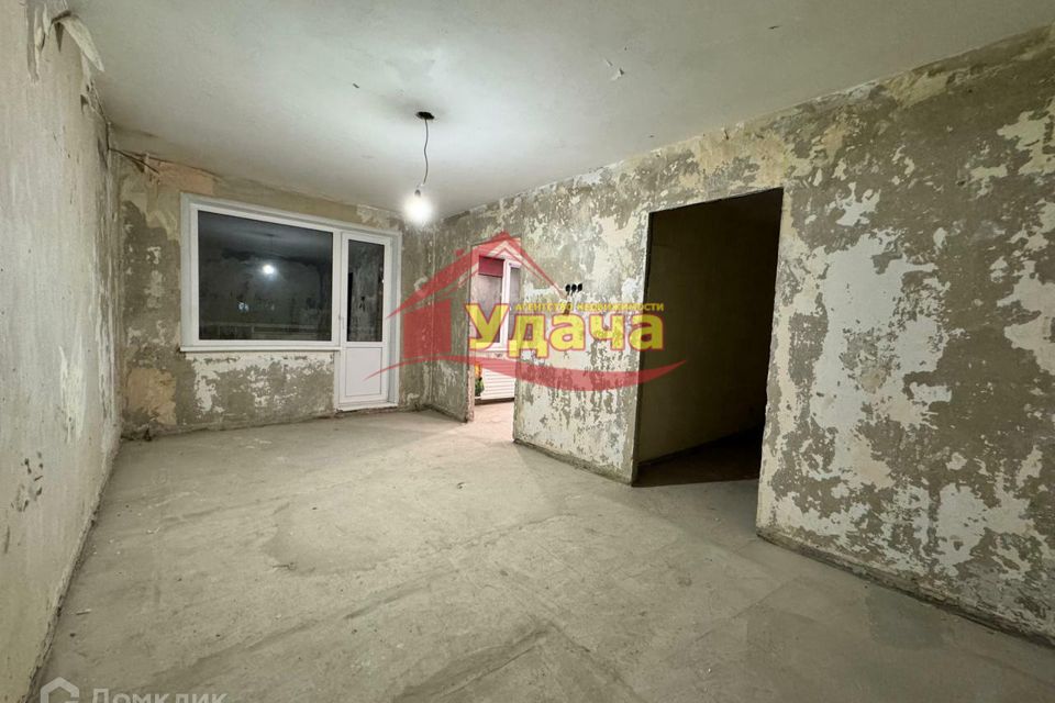 Продаётся 4-комнатная квартира, 60.7 м²