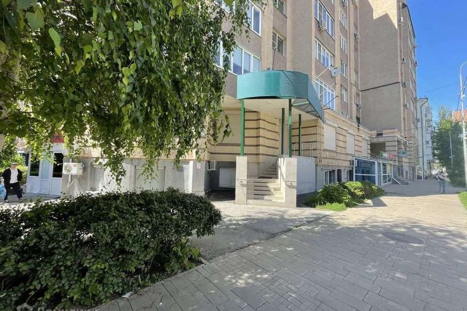 Продаётся 3-комнатная квартира, 122.6 м²