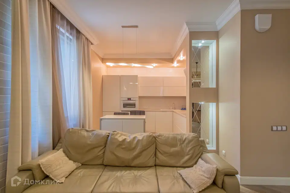 Продаётся 1-комнатная квартира, 54.3 м²