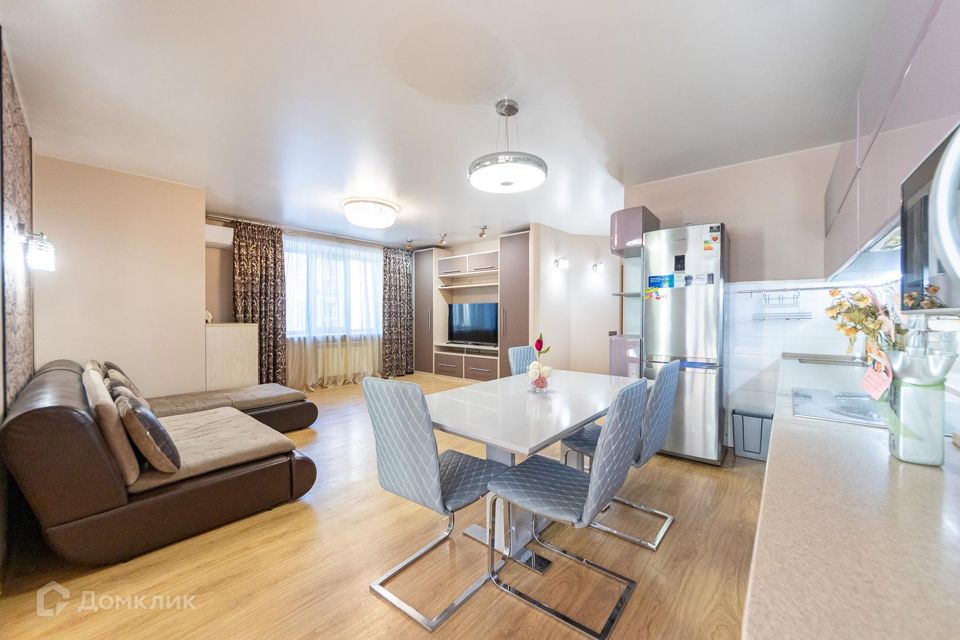 Продаётся 3-комнатная квартира, 75.5 м²