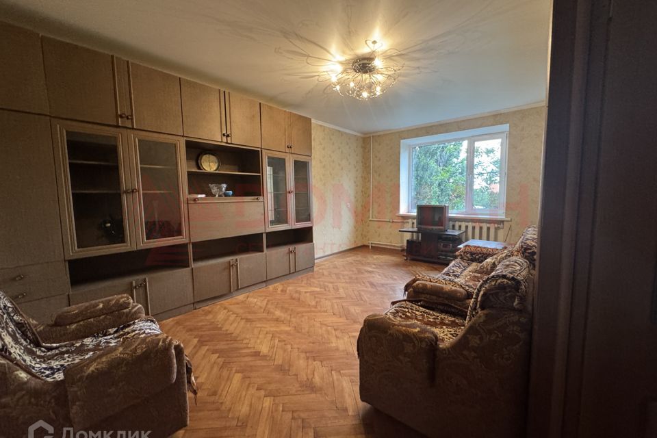 Продаётся 3-комнатная квартира, 57.7 м²