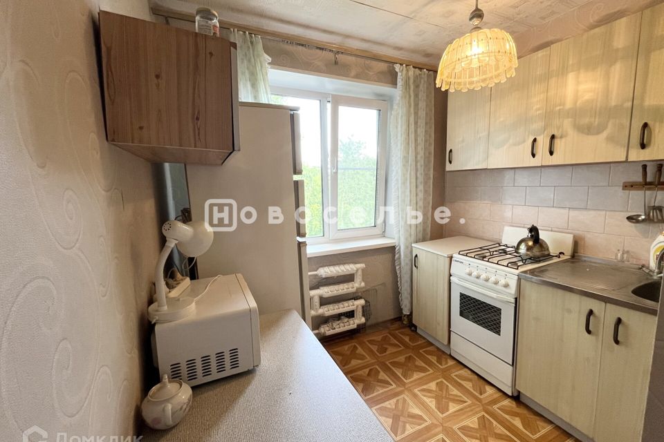 Продаётся 2-комнатная квартира, 43.8 м²