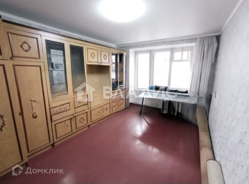 Продаётся 3-комнатная квартира, 50.4 м²
