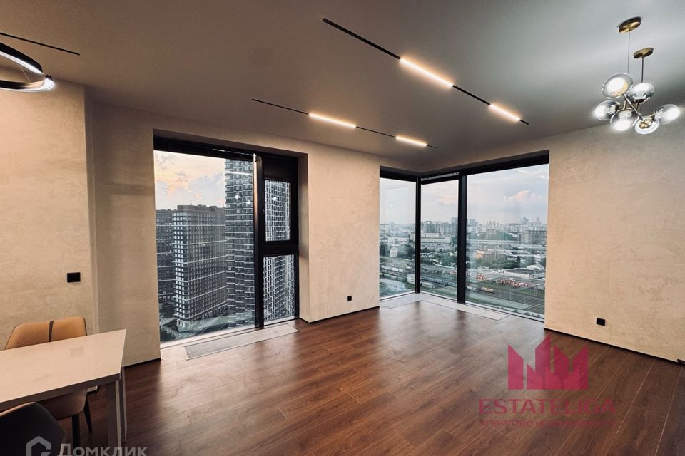 Продаётся 2-комнатная квартира, 81.1 м²