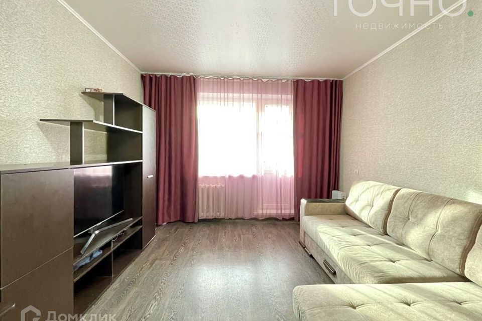 Продаётся 1-комнатная квартира, 42.2 м²