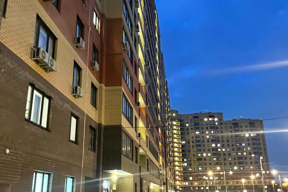 Продаётся 1-комнатная квартира, 42.3 м²