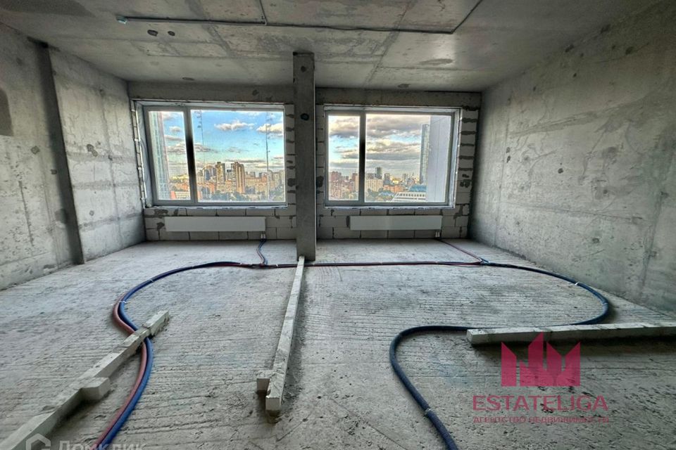 Продаётся 2-комнатная квартира, 75.7 м²
