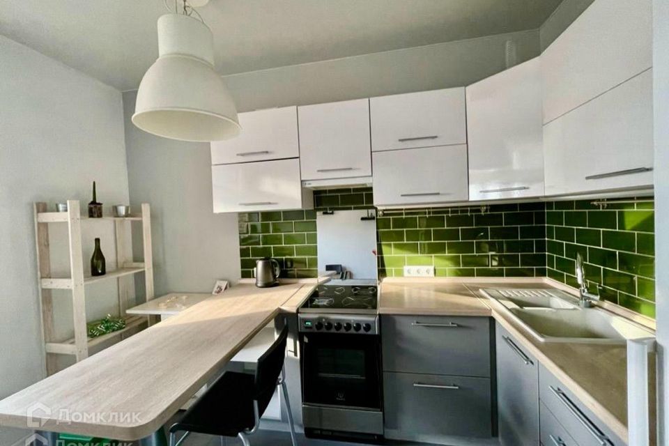 Сдаётся 1-комнатная квартира, 42 м²