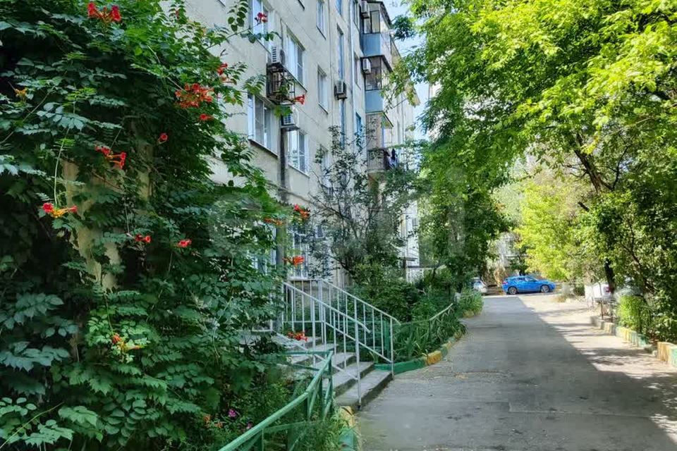 Продаётся 2-комнатная квартира, 50.2 м²