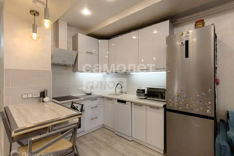 Продаётся 1-комнатная квартира, 41.3 м²