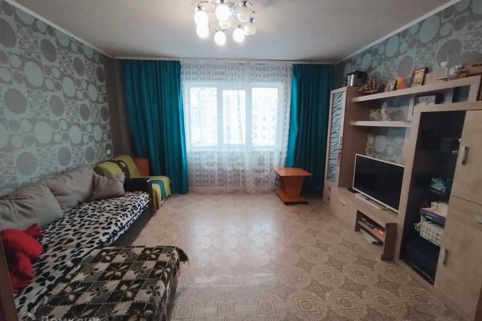 Продаётся 4-комнатная квартира, 76.4 м²