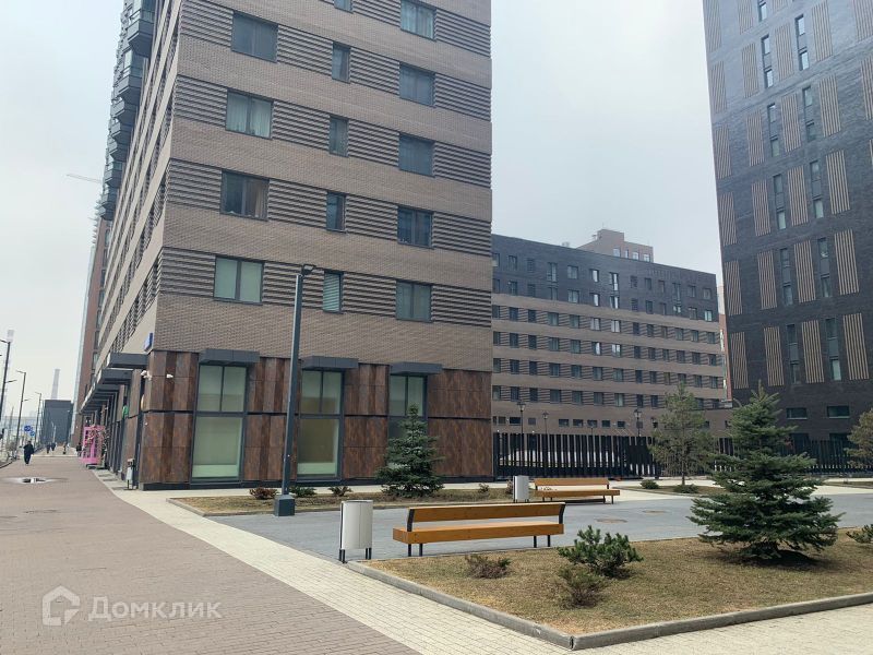 Сдаётся 1-комнатная квартира, 71 м²