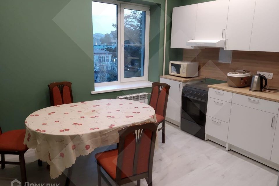 Продаётся 4-комнатная квартира, 95 м²