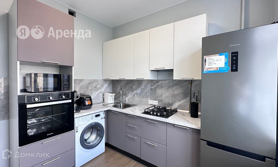 Сдаётся 2-комнатная квартира, 56 м²