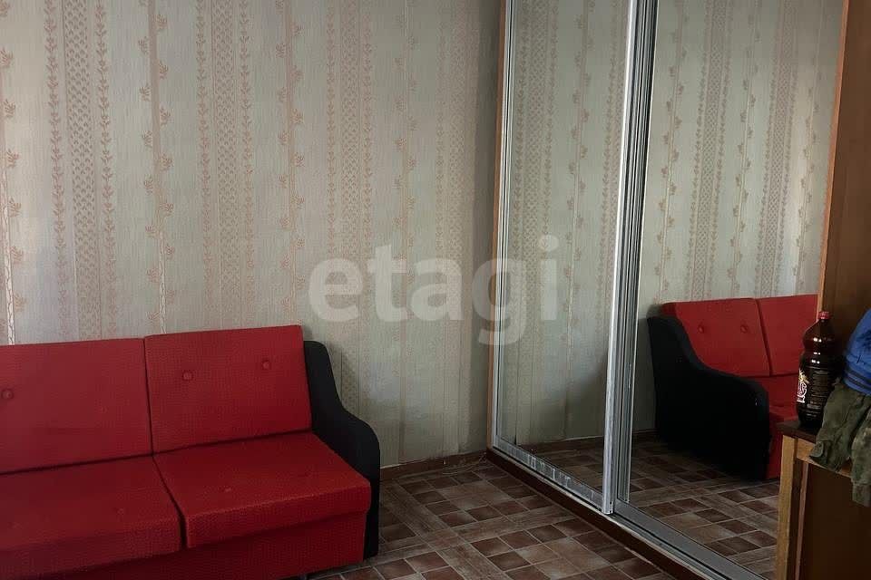 Продаётся 1-комнатная квартира, 32 м²
