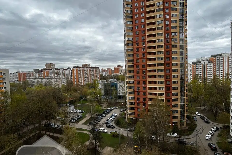 Продаётся 4-комнатная квартира, 159 м²