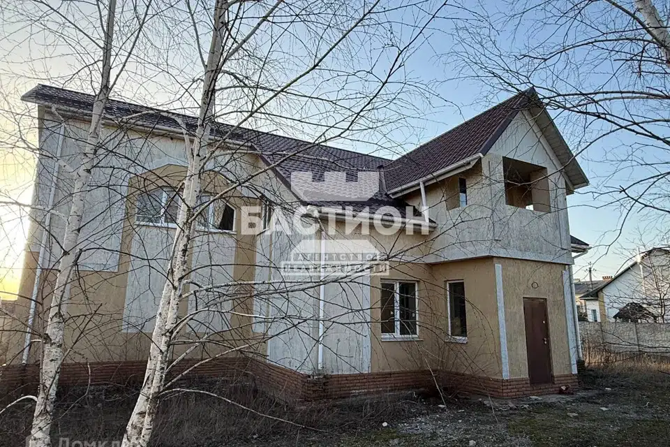 Продаётся 2-этажный дом, 250 м²