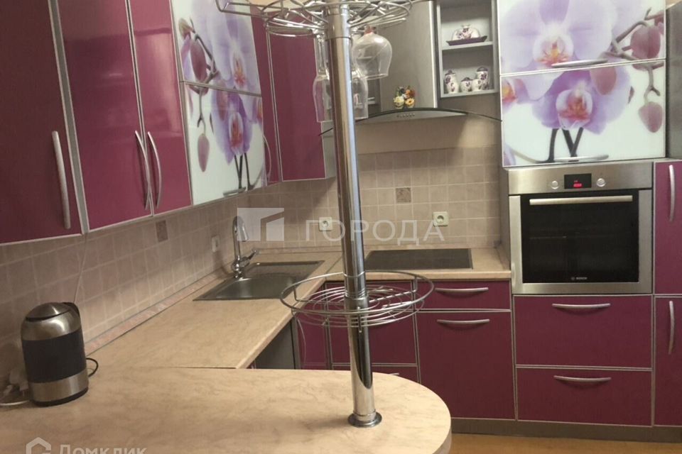 Сдаётся 2-комнатная квартира, 69 м²