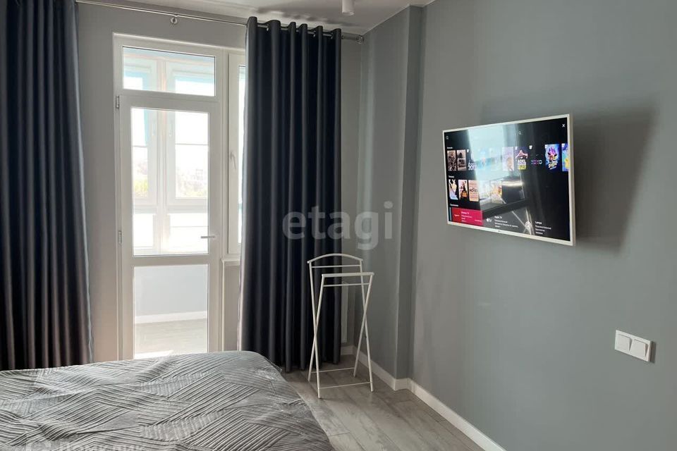 Продаётся 1-комнатная квартира, 42 м²