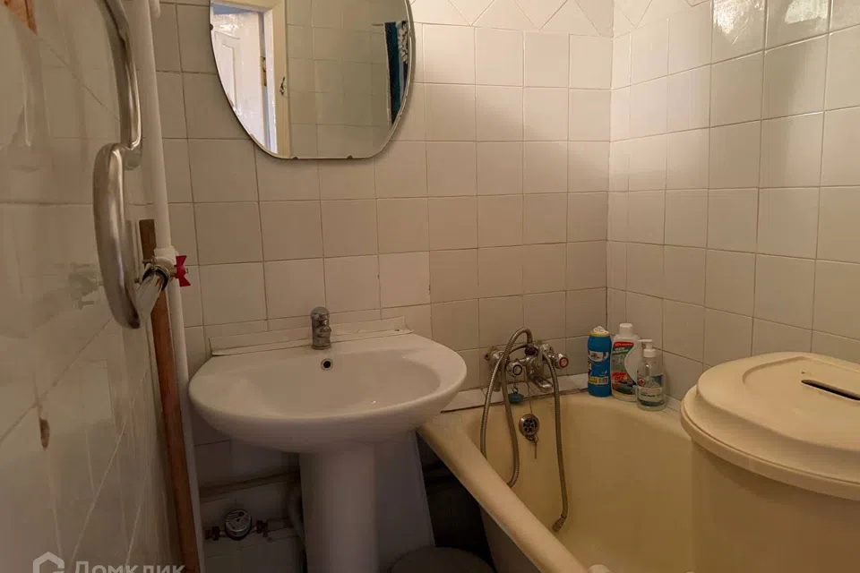 Продаётся 3-комнатная квартира, 62.08 м²