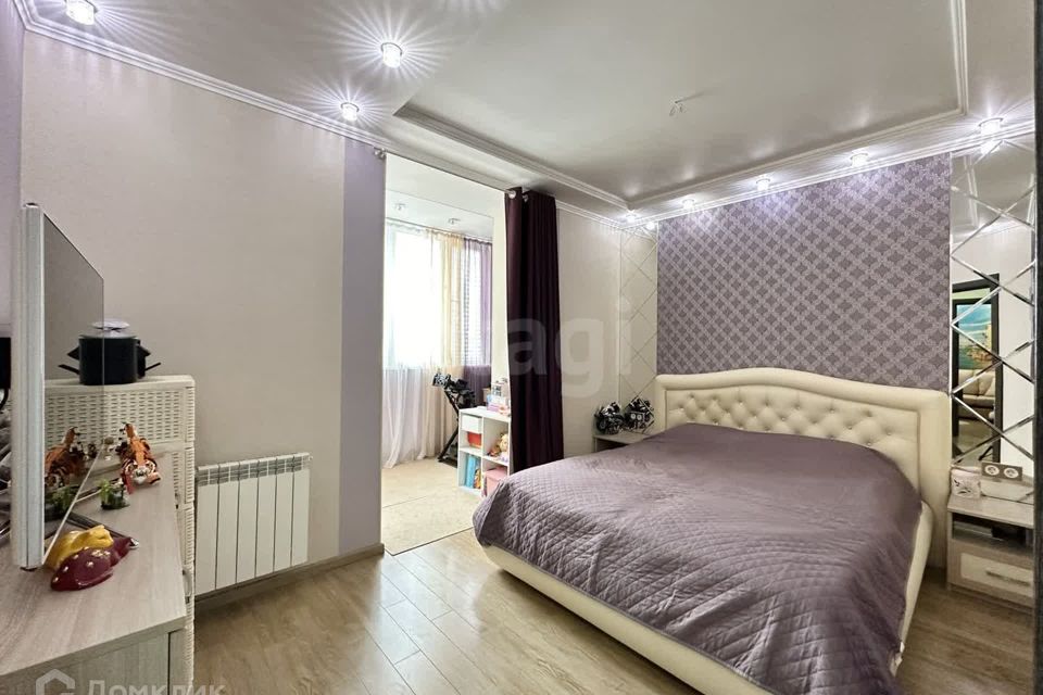 Продаётся 2-комнатная квартира, 67.7 м²