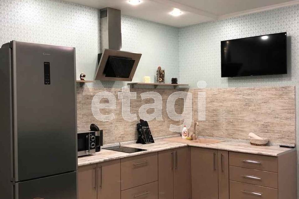 Продаётся 1-комнатная квартира, 58.2 м²