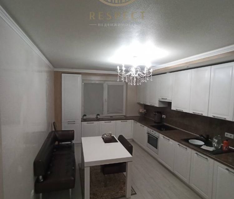 Продаётся 3-комнатная квартира, 90 м²
