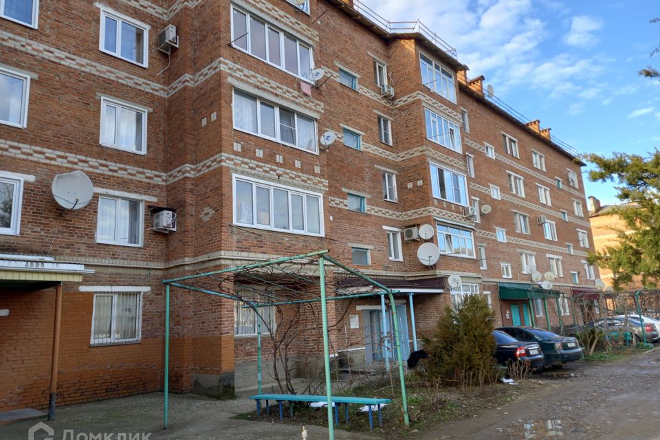 Сдаётся 3-комнатная квартира, 63.7 м²